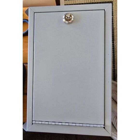 Steelmaster Secure Multi-Purpose Wall-Mount Drop Box With Lock & Accessories - Picture 5 of 5